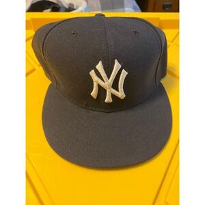 New York Yankees MLB Baseball Cap Navy Blue White Logo Authentic Collection Hat